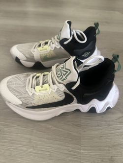 Nike GIANNIS IMMORTALITY 2 BASKETBALL SHOES Men’s Size 6