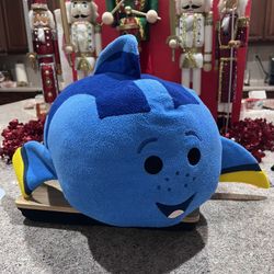 DISNEY GIANT ROUND DORY TSUM TSUM!!  SUPER HUGGABLE!!!