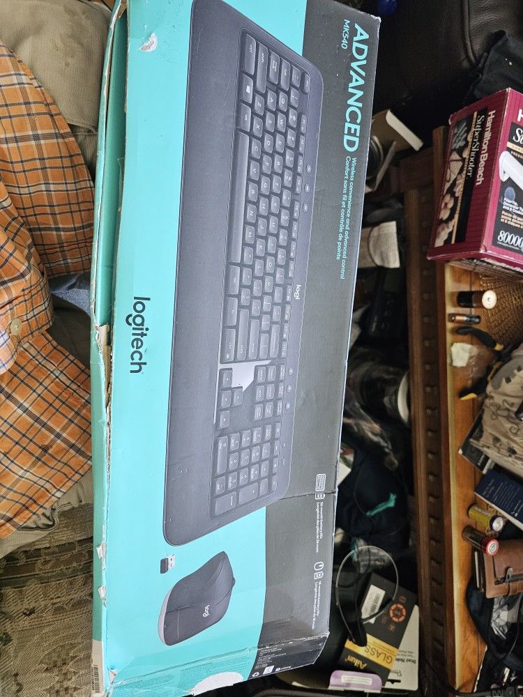Logitech MK540 Wireless Keyboard Mouse Combo - USB Wireless RF Keyboard - Black, Brand New