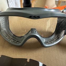 ESS Desert Goggles & Red Head Brand Co. winter work gloves (LG)