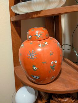 Vintage Ginger Jar urn with lid birds flowers 6" tall good condition 
