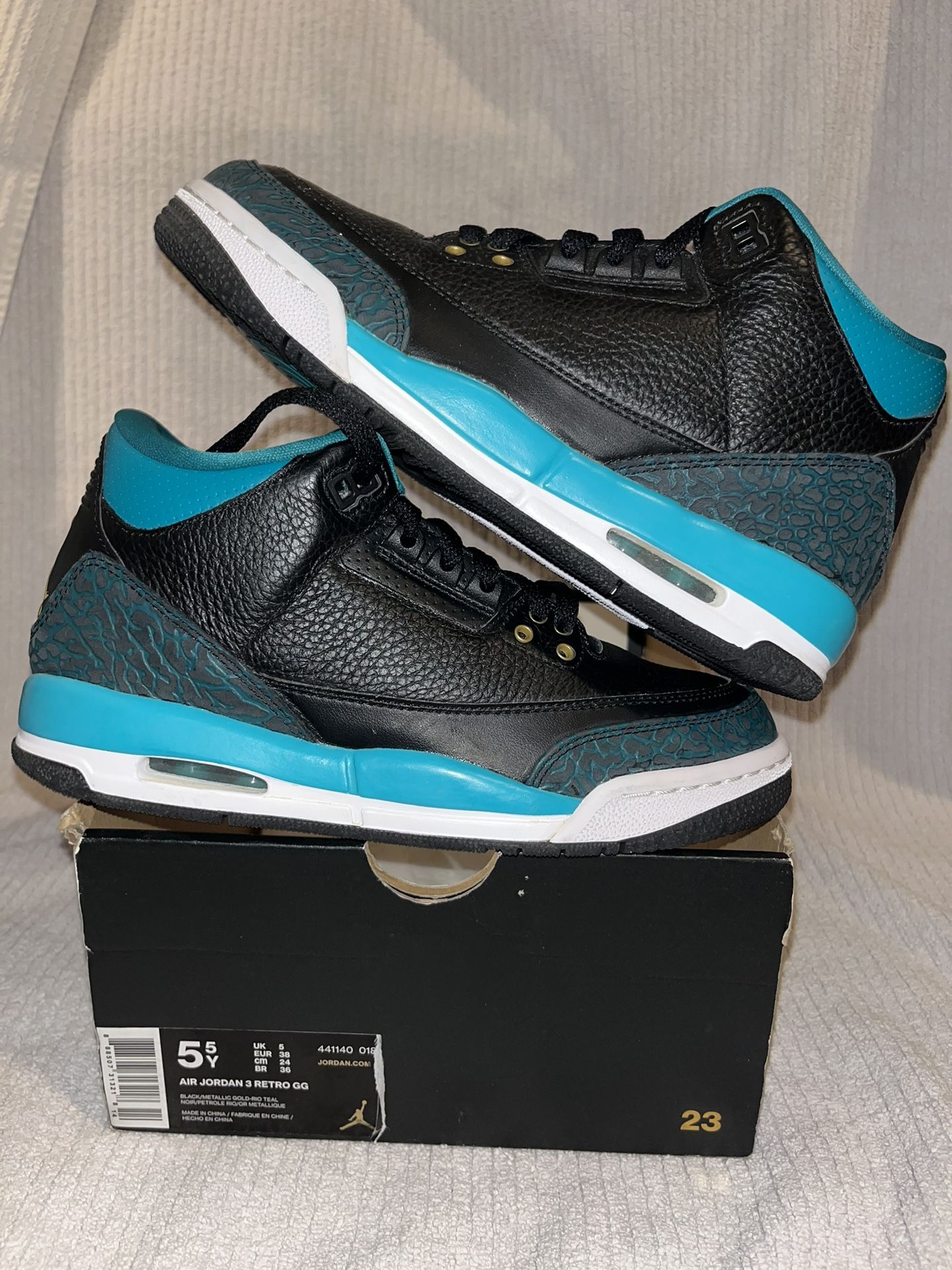 Jordan 3 Retro Rio