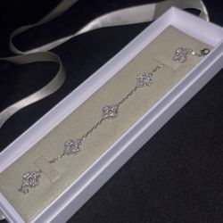 Clover Bracelet 