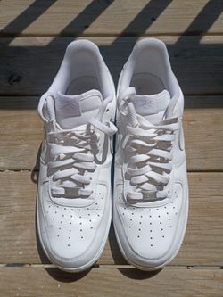 Nike Air Force 1 White – Men’s Size 11 – Great Condition