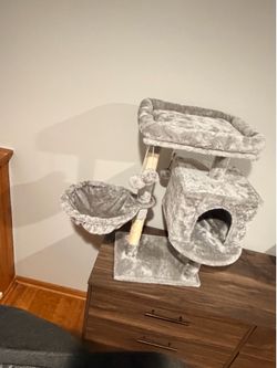 Small cat tower