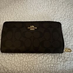 Large Coach Wallet 