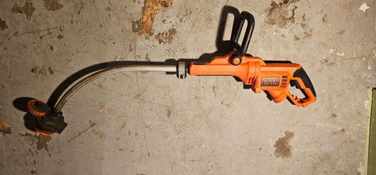 Black+Decker  String Trimmer