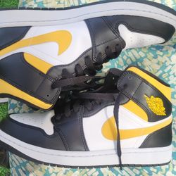 Nike Air Jordan 1 Mid Size 10