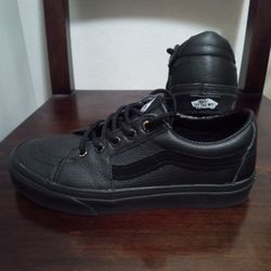 Like New Vans Size 5.5 Mens.  7 Women $30