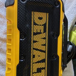 DEWALT SPEAKER