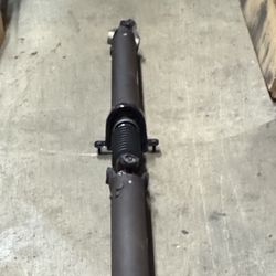2006 Chevy Silverado 3500 2 Piece Chevy Driveshaft