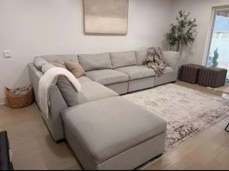 Sectional couch