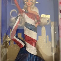1995 Limited Edition - STATUE of LIBERTY Barbie