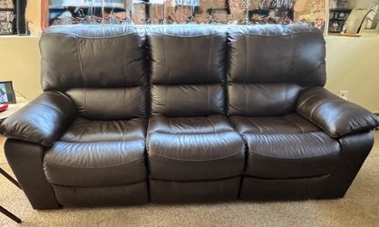 Ashley Furniture Leesworth Leather Power Sofa and Loveseat