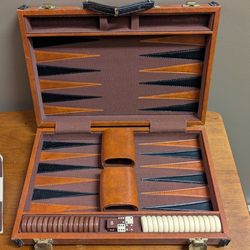 Backgammon Set w/ Leather Carrying Case