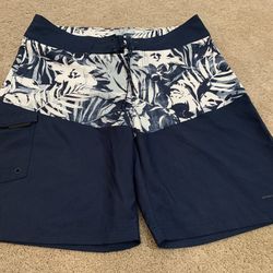 Mens COLUMBIA  SZ 34 Performance Swimming Or Fishing Shorts Brand New Without Tags