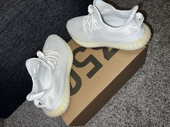 Adidas Yeezy 350 V2 Cream Triple White / Size 12 for Sale in Hercules, CA -  OfferUp
