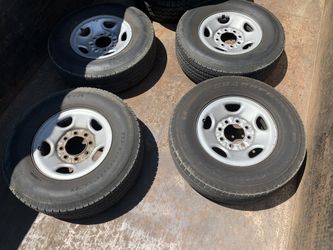 Chevy 2500 oem wheels