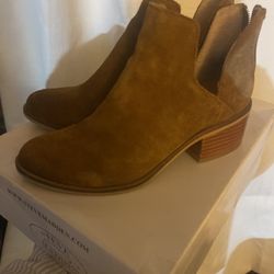 Steve Madden Booties 