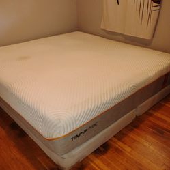 Tempurpedic Mattress with Box Springs