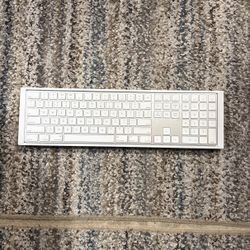 Used Apple Magic Keyboard