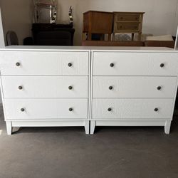 2pcs,31.5”W,3 Drawer Dresser Chest for Bedroom, Wood Carved Dressers Chest of Drawers, Wooden Dressers with Wide Storage Space Dresser Closet for Bedr