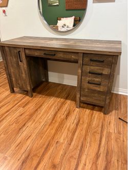 Wood style desk