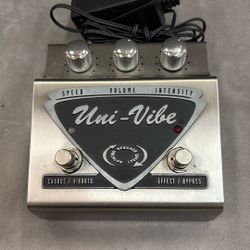 Univibe Chorus Vibrato Pedal