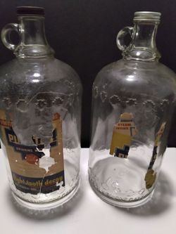 ARROWHEAD PURITAS WATER BOTTLES