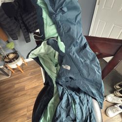 XS north face Windbreaker 