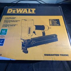 DeWalt 16 Gauge Wide Crown Lathing Stapler