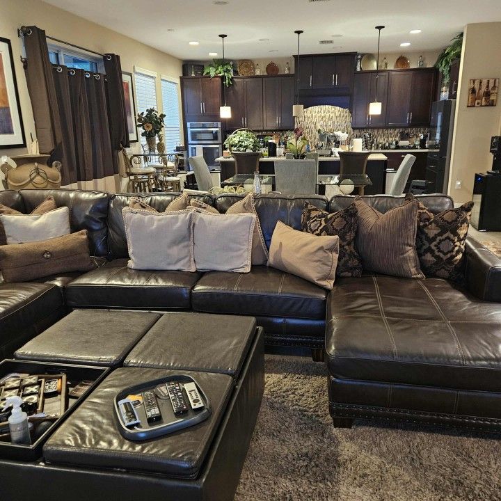 Flexsteel Latitudes Port Royal 4-Piece Leather Sectional 