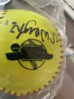UW Softball National Champions Autographed Softball