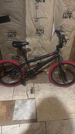 Boys 20’ BMX bike