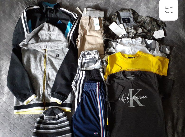 Boys clothes Size 5T  Set 2😊