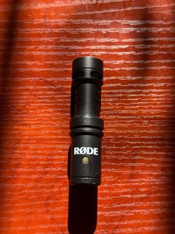 Rode iPhone Microphones VideoMic Me-L Directional Microphone for iOS Devices