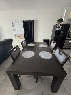 Diner Table