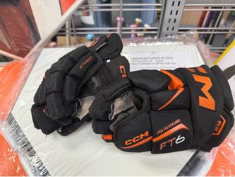 11” CCM FT6 Pro Flex Thump Hockey Gloves Good Condition