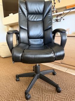 Black Leather Executive Office Chair