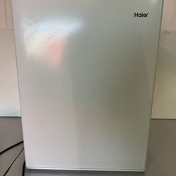 Mini Refrigerator 