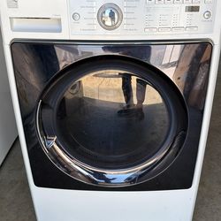 Dryer electric looking like new
