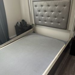 $100 Queen Bed