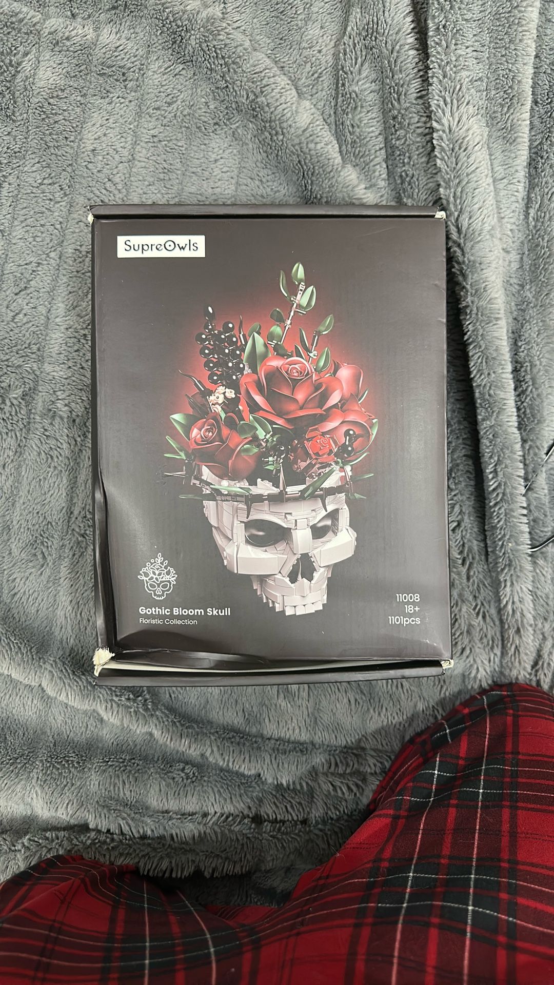 Gothic Bloom Skull