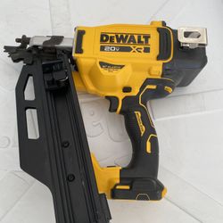 DEWALT 20-Volt 21° Cordless Framing Nailer (Tool-Only)