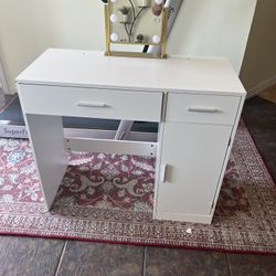 Make Up Vanity With Light And Chair ASSEMBLED FOR KIDS 