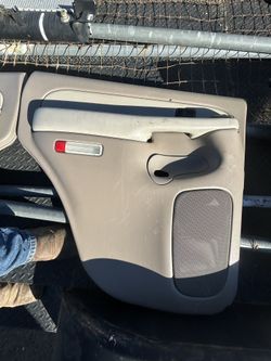 03 Chevrolet Tahoe Door Panels Parts 