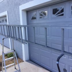  Clean 12 - 14  Foot Ladder  ( Aluminum  & Light Weight)