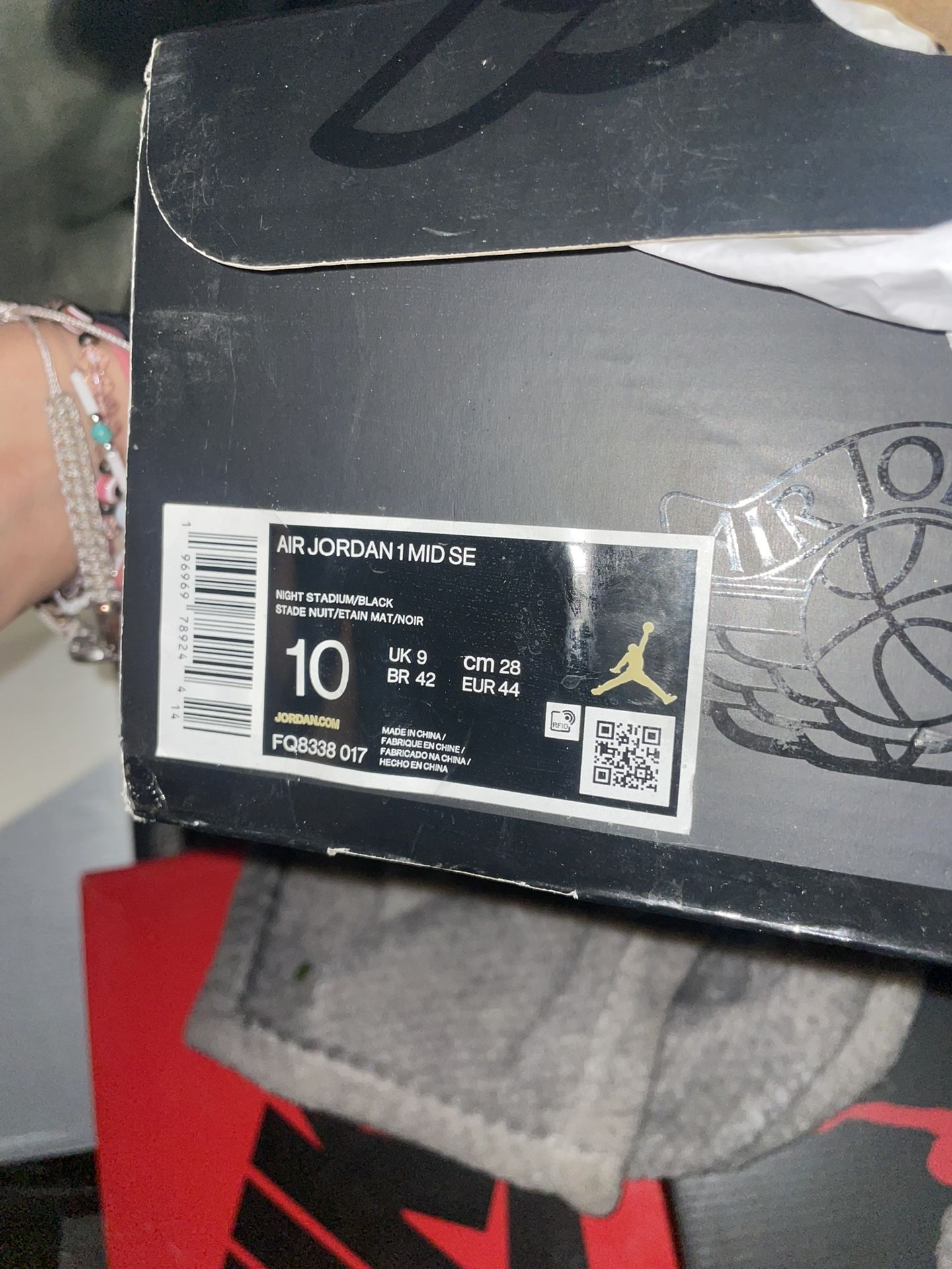 Jordan 1 Mid