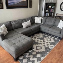 Sectional Couch Great Condition Super Comfy And Clean