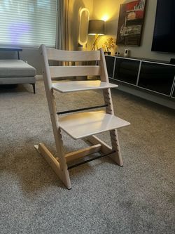 Stoke High Chair with adapters